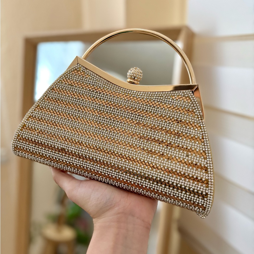GOLD DIAMOND CLUTCH BAG 🌙🪩💃